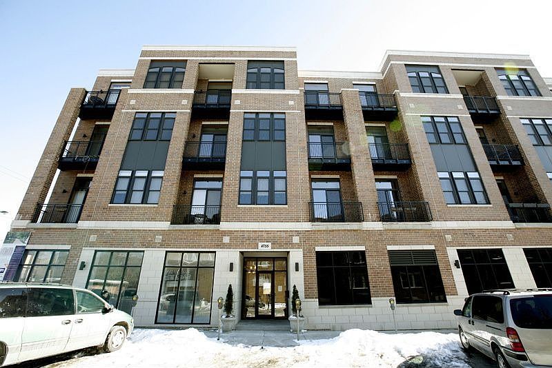 1st image of 4755 N Washtenaw Ave APT 301