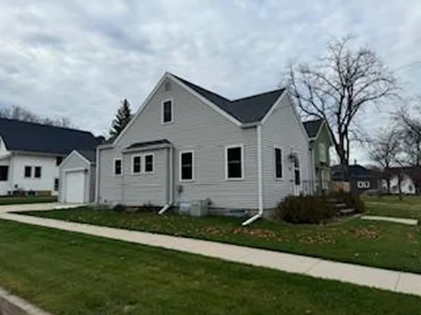 595 East Kinder Street, Richland Center, WI 53581