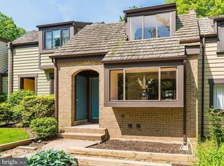 1536 Scandia Cir, Reston, VA 20190