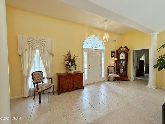3rd image of 4749 Scenic View Dr
