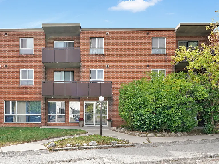 55 Woolley St — Photo 7
