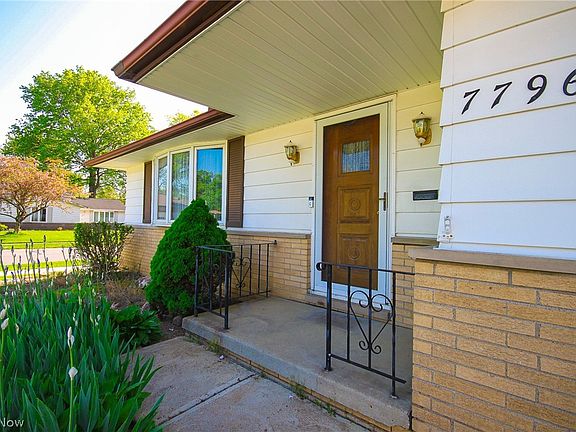 3rd image of 7796 Nassau Dr