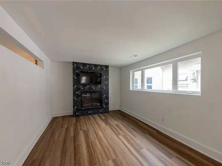 2499 Professor Ave #2 — Photo 12