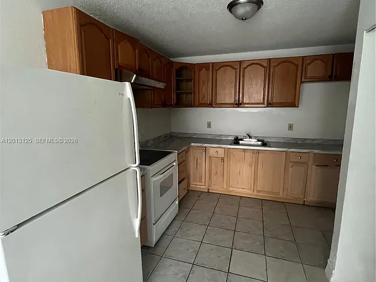 18182 NW 41st Pl #0 — Photo 3