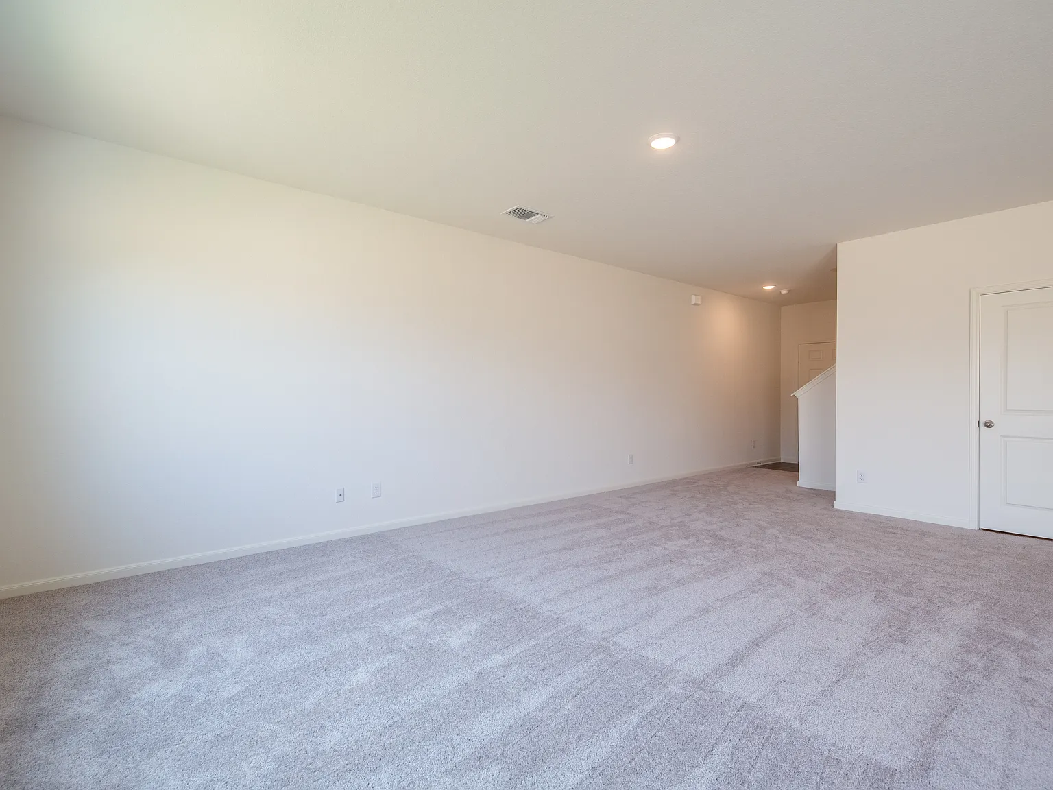 4 bed, 2.5 bath, 2121 sqft, $1,895 — Photo 4