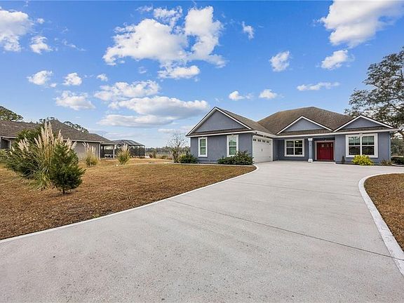 4th image of 15 Deerwood Cir