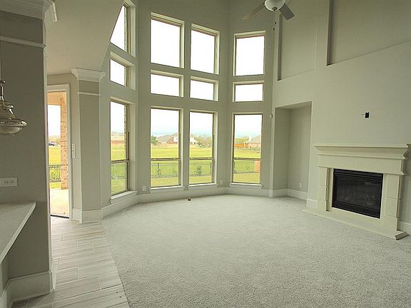 5th image of 2903 La Spezia Ln