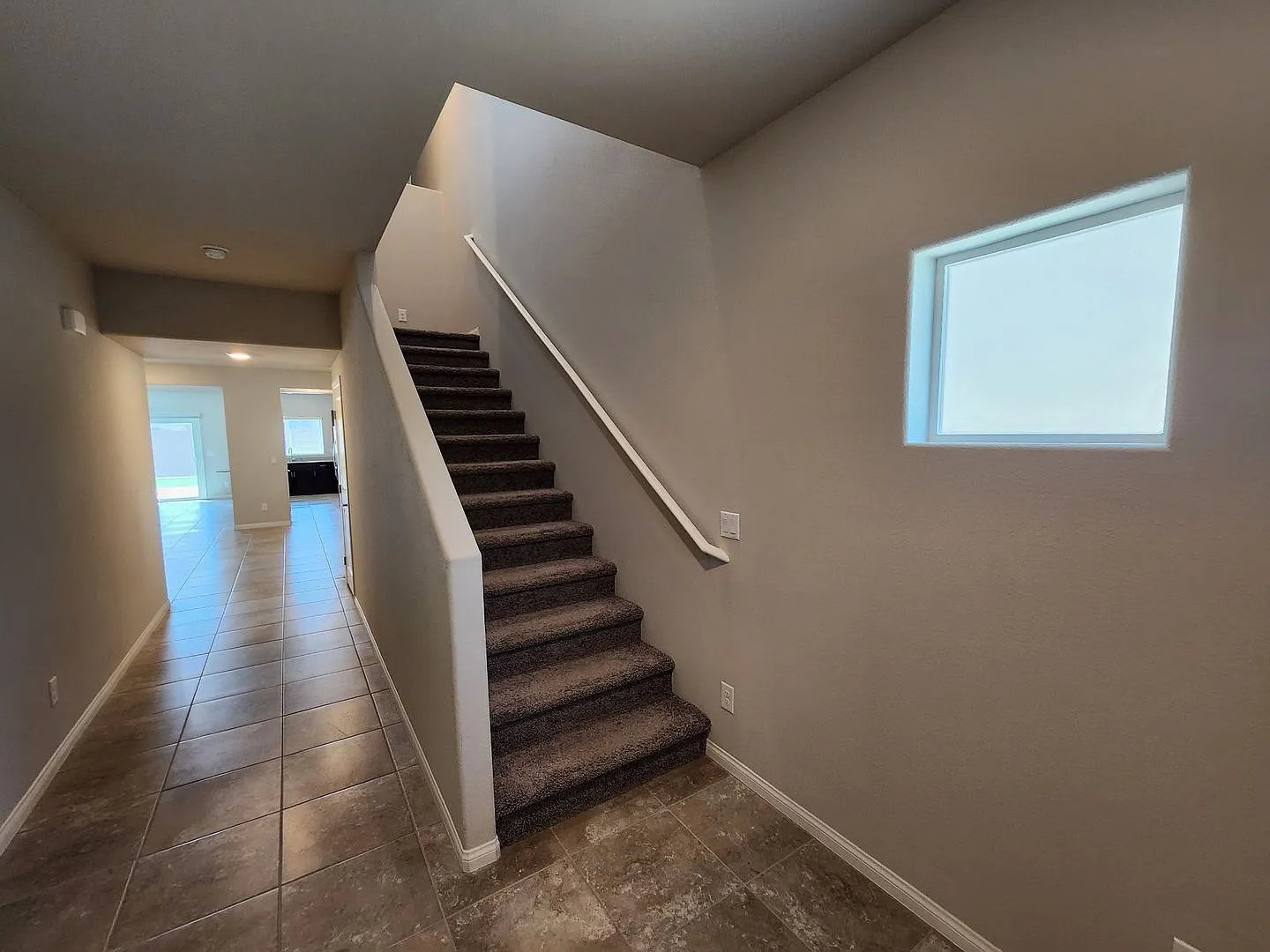 A Fairly New Home with 5 Bedrooms in a gated community — Photo 4