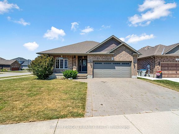 2nd image of 35 Cassie Cres