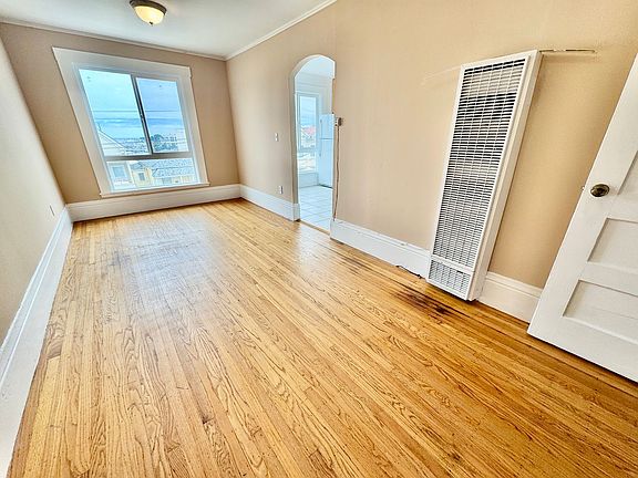 2nd image of 243 Miriam St APT 4