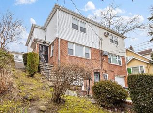 108-36 Ditmars Blvd, Flushing, NY 11369
