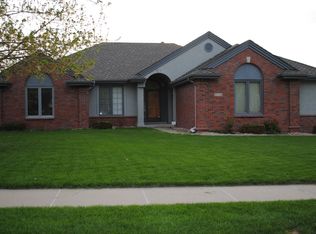 5710 S 166th St, Omaha, NE 68135