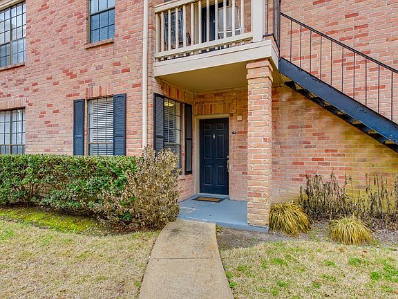 2nd image of 2255 Braeswood Park Dr APT 127