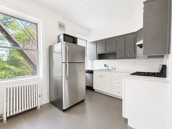 5th image of 177 York St APT 2