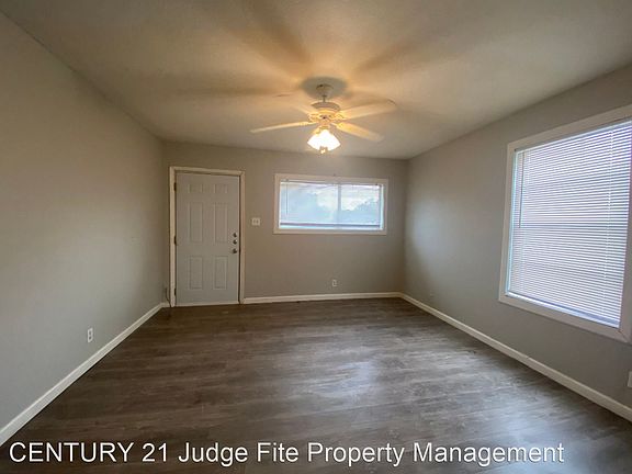 2nd image of 616 Park Ln