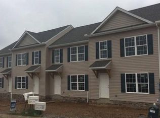 6782 Village Green Dr, Roanoke, VA 24019