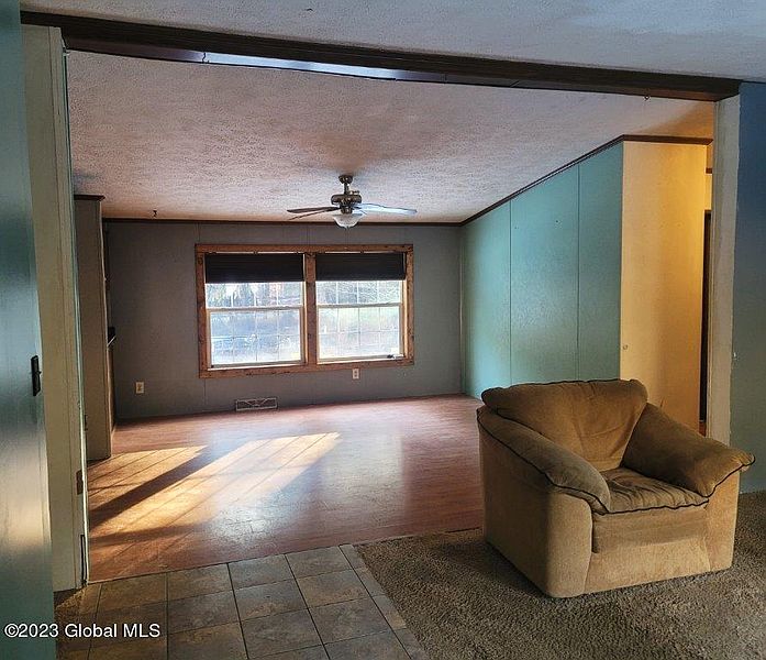 3rd image of 264 White Birch Road