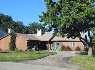 1332 Eustis Rd, Eustis, FL 32726