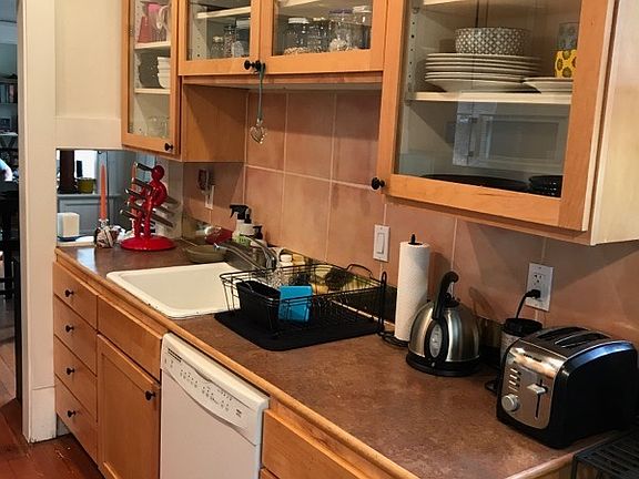 Kitchen with Maple Cabinets