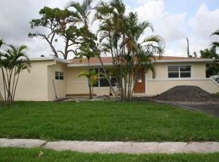 6901 SW 2nd St, Pembroke Pines, FL 33023