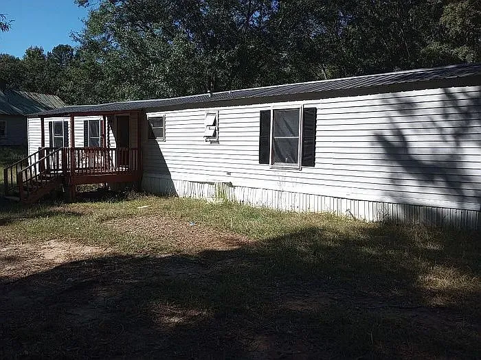3 bed, $850 — Photo 2