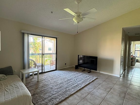 3rd image of 4037 Crockers Lake Blvd #28