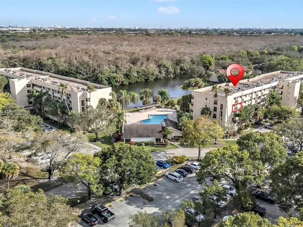 2900 NW 42nd Ave APT A402, Pompano Beach, FL 33066