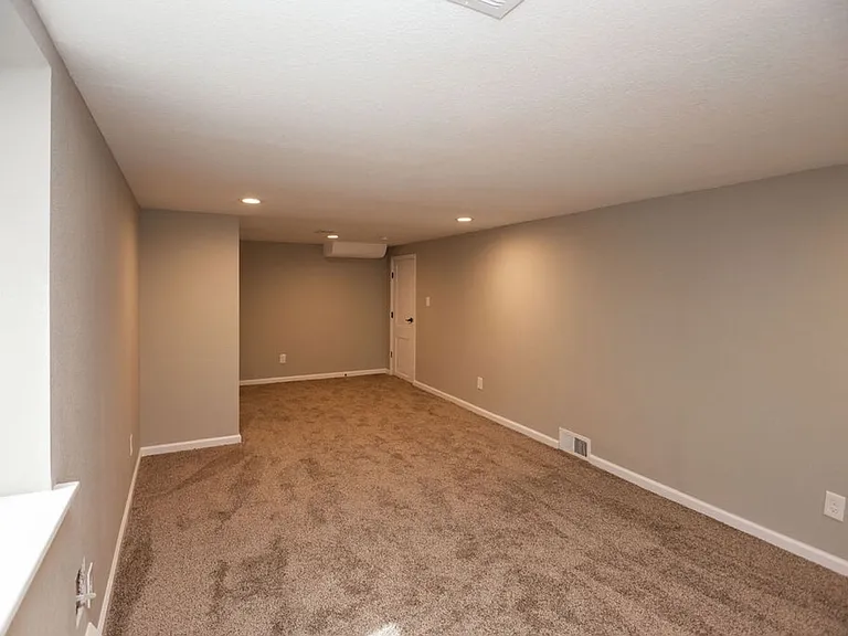 822 Walnut St — Photo 26