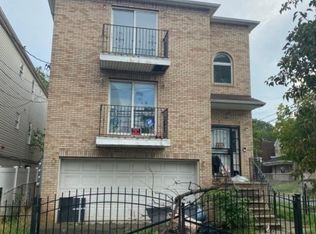 376-378 14th Ave, Newark, NJ 07103