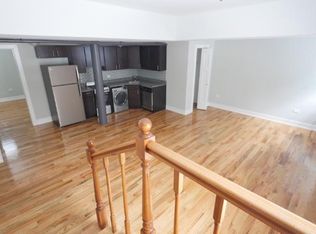 910 W George St, Chicago, IL 60657