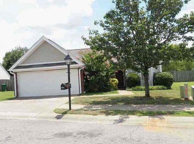 1st image of 8621 Inverness Dr