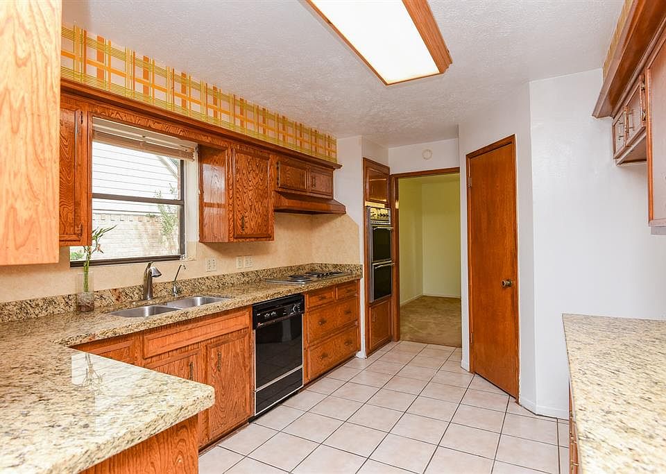 1st image of 10107 Sagegate Dr