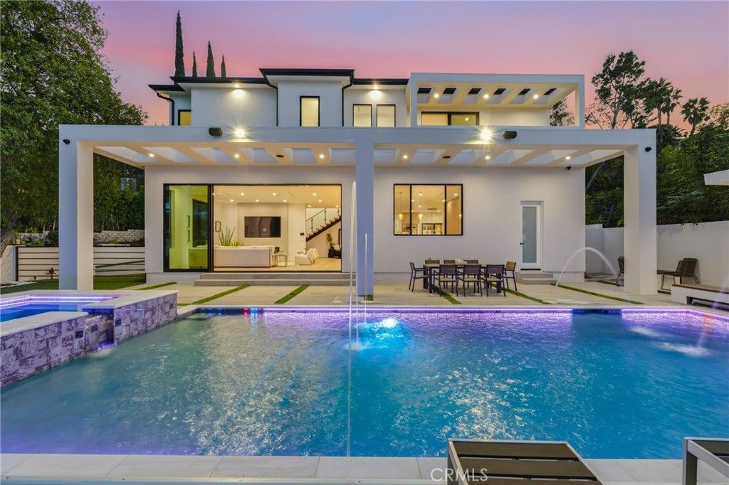 4331 Alonzo Ave, Encino, CA 91316