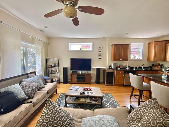 2nd image of 5520 W Edmunds St APT 2S