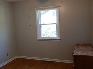 10704 E 28th Ter S, Independence, MO 64052