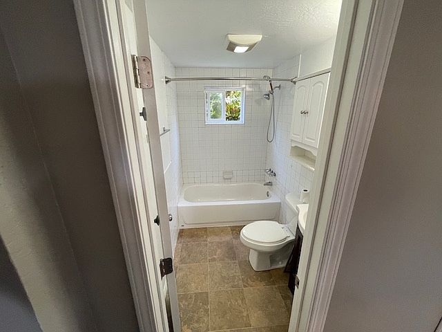 1st image of 445 1/2 Tanglewood Rd
