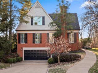 61 Conway Close Rd, Saint Louis, MO 63124