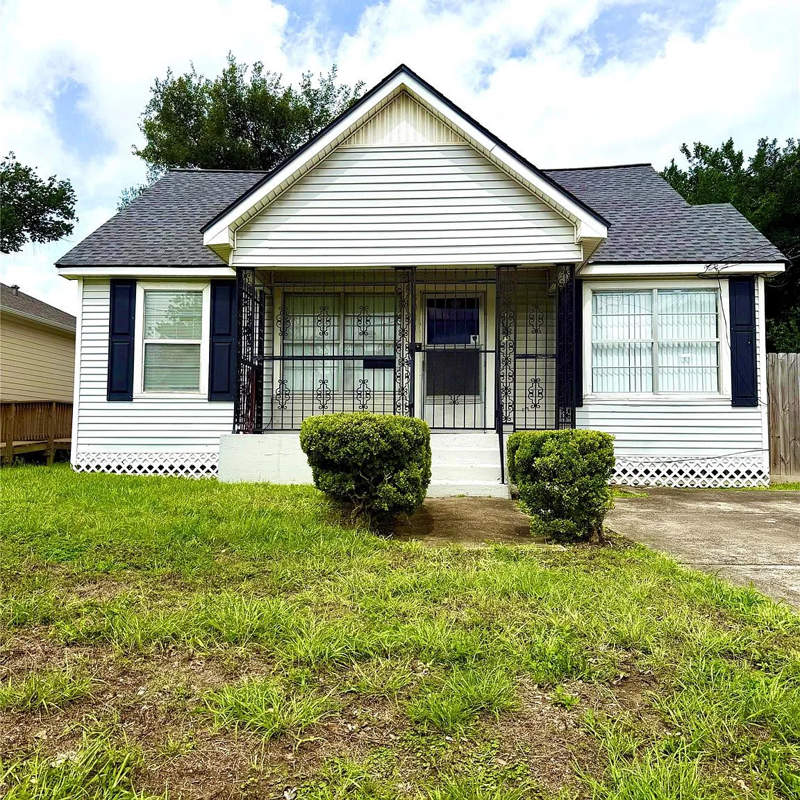 2 bed, 1.5 bath, 1072 sqft, $1,450 — Photo 1