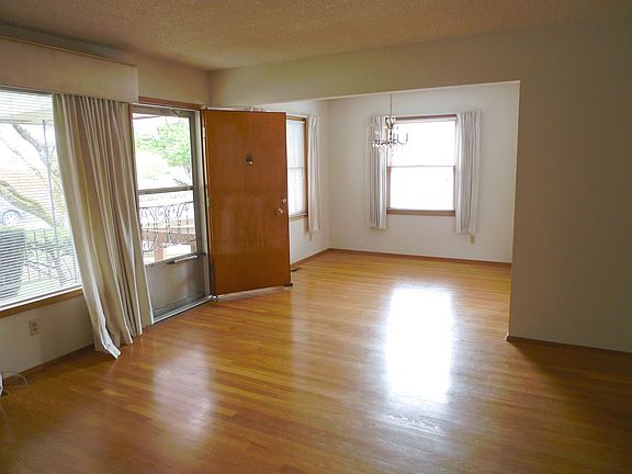 Living room to Dining room