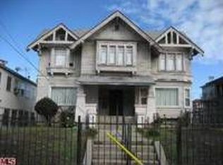 2749 James M Wood Blvd, Los Angeles, CA 90006