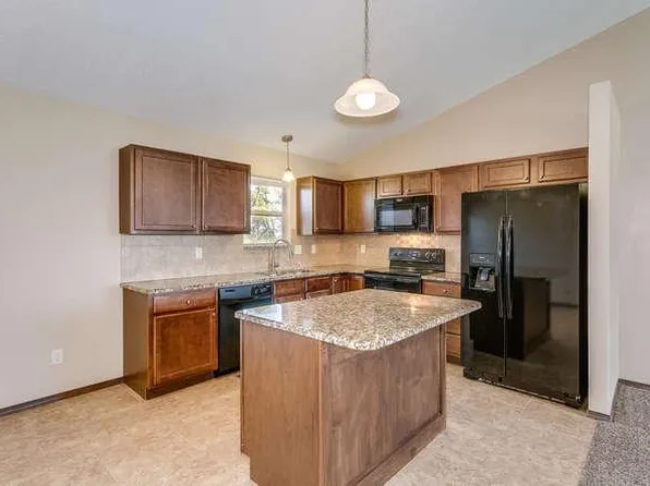8508 E Granite Ct, Wichita, KS 67226