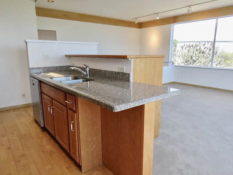 840 Wisconsin St — Photo 5