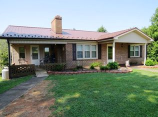 1180 Vias Orchard Rd, Bassett, VA 24082