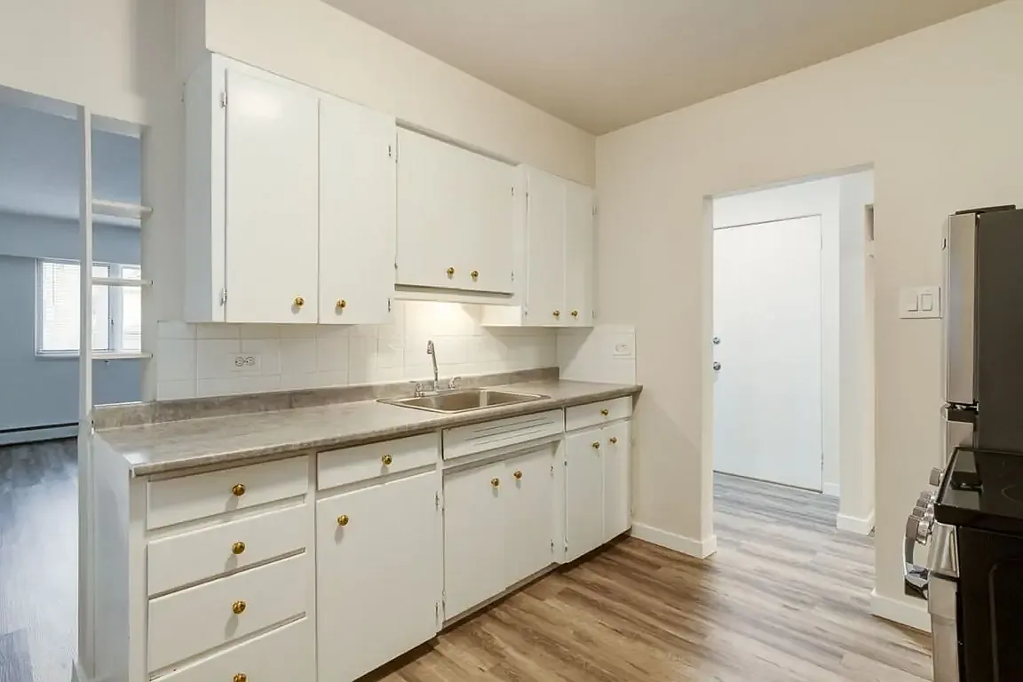 Peyto Apartments — Photo 4