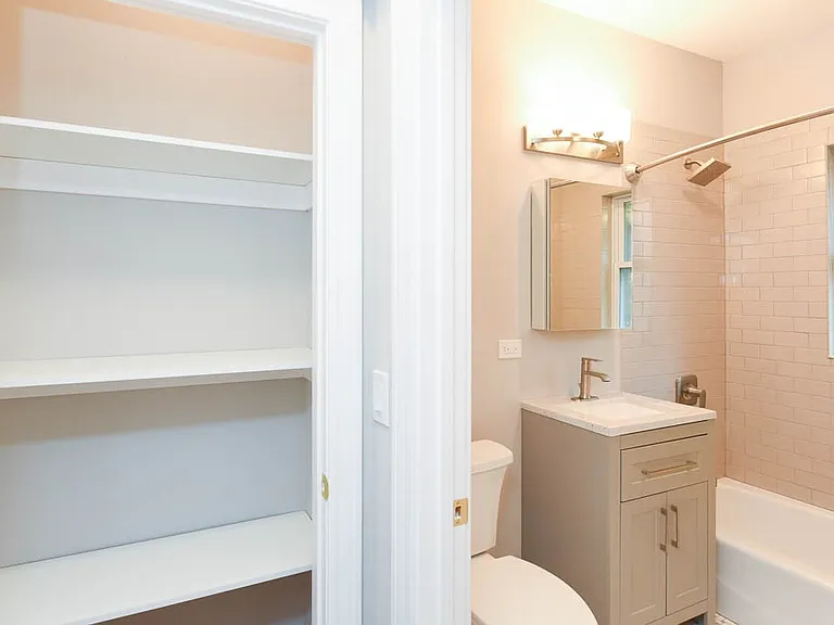 4708 N Racine Ave #W2 — Photo 17