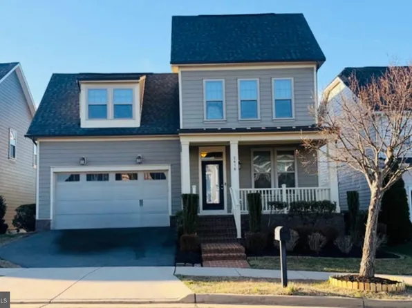 2416 Glouster Pointe Dr, Dumfries, VA 22026