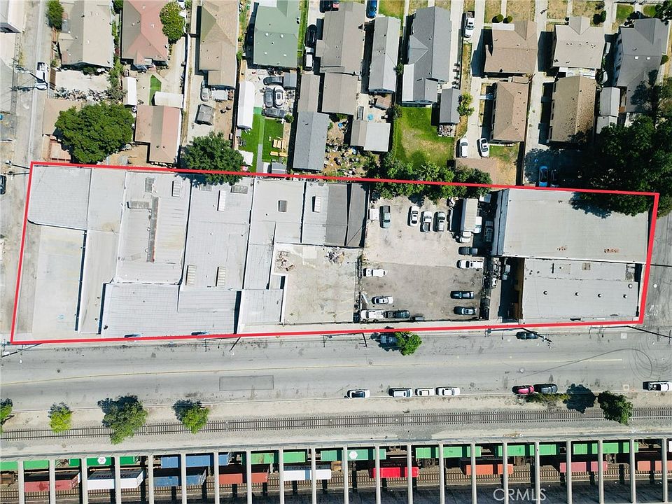 2nd image of 142 S Alameda St