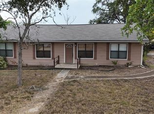 307 5th St, Sutherland Springs, TX 78161