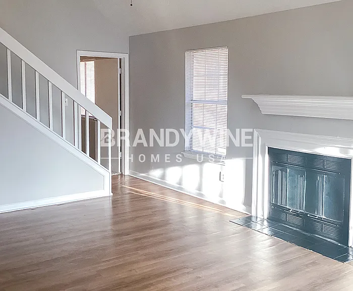 1964 Corners Cir — Photo 2