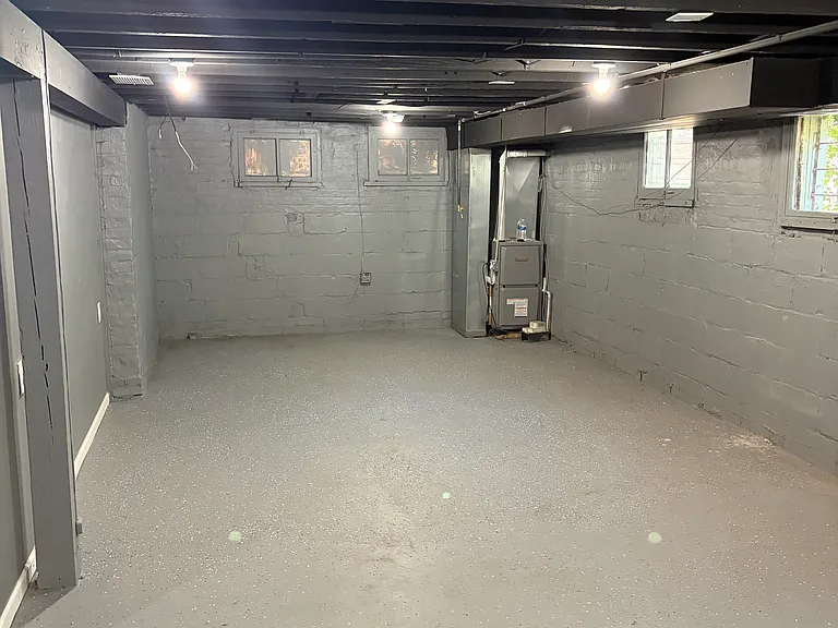1121 Polk St — Photo 25
